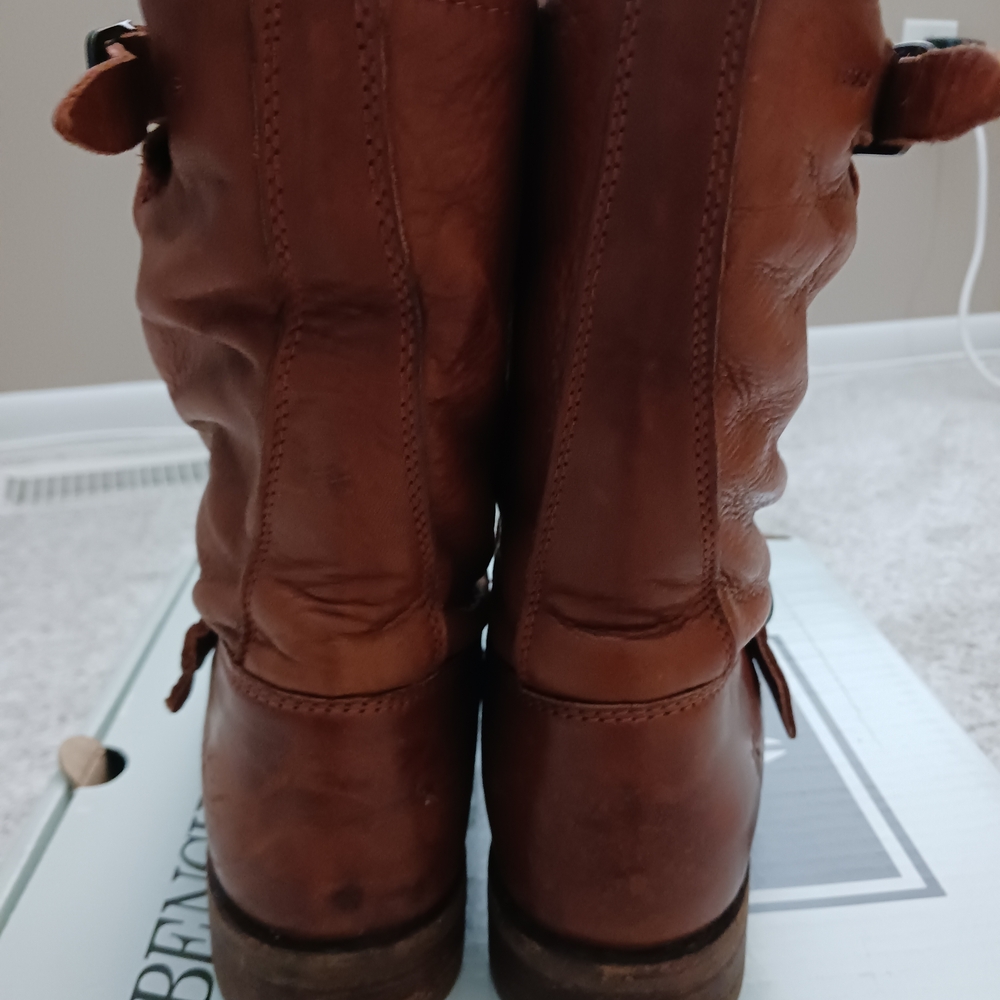 Frye Veronica Shortie Slouch Boot In Whiskey - Picture 6 of 8